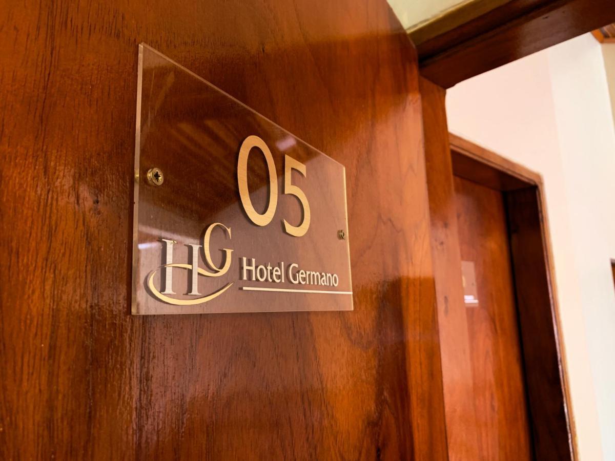 Hotel Germano Encarnación エクステリア 写真