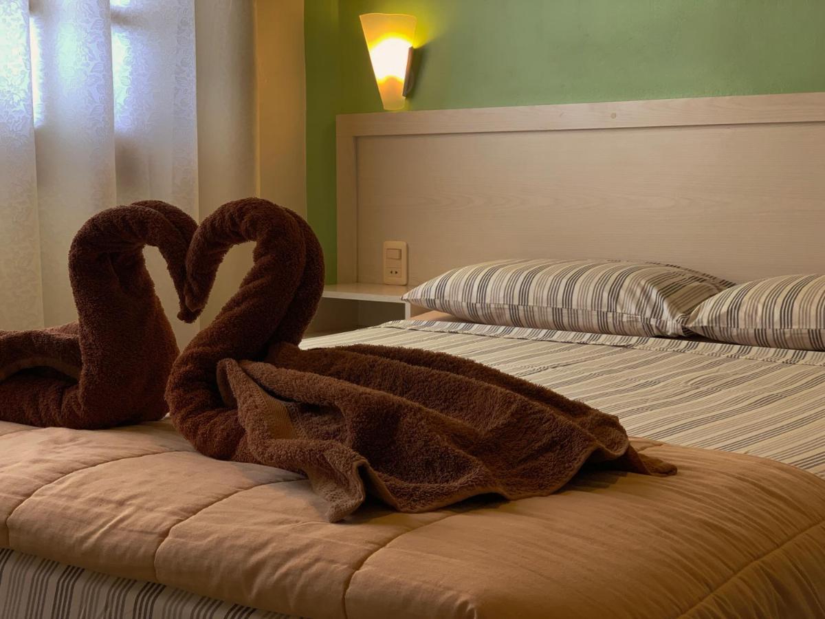 Hotel Germano Encarnación エクステリア 写真